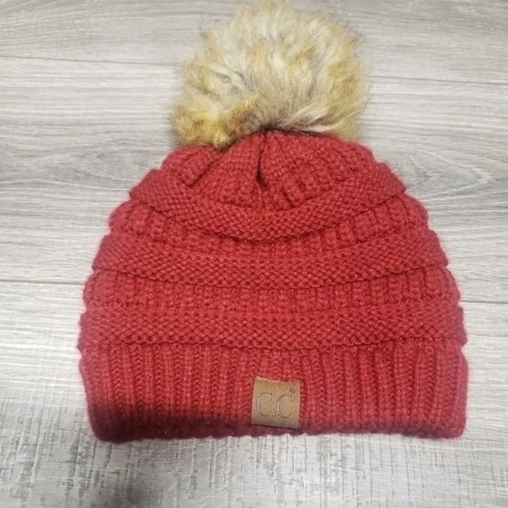 C.c‎ Beanies